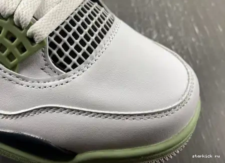 AQ9129-103 AQ9129-103 Jordan Retro Seafoam 4 0512